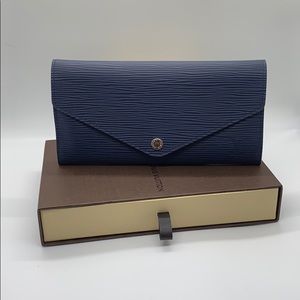 LV INDIGO EPI LEATHER SARAH WALLET NM - Brand New